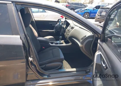 2014 Nissan Altima 2.5 S из США, поврежденный, VIN 1N4AL3AP6EN243692